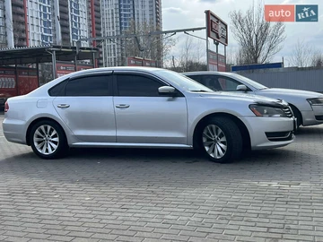 Авто Volkswagen Passat 2012 № 8113531