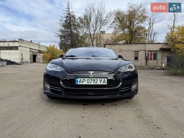 Авто Tesla Model S 2015 № 8113679