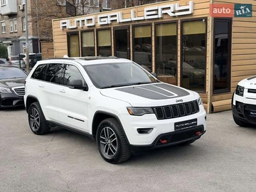 Авто Jeep Grand Cherokee 2018 № 8113876