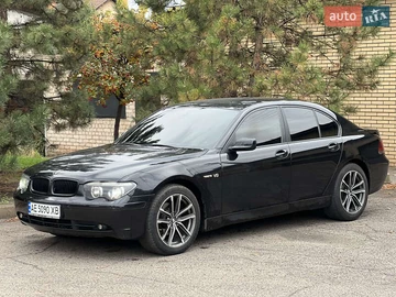Авто BMW 7 Series 2004 № 8114108