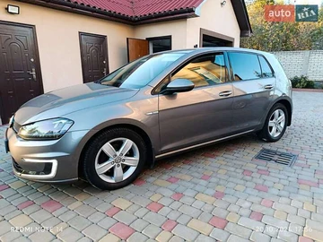 Авто Volkswagen E-Golf 2015 № 8114272