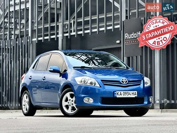Авто Toyota Auris 2011 № 8114401