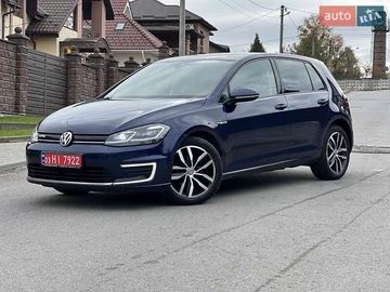 Авто Volkswagen E-Golf 2019 № 8114430