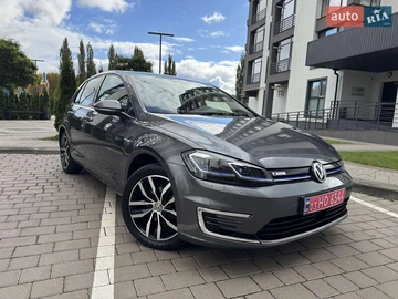 Авто Volkswagen E-Golf 2020 № 8114451