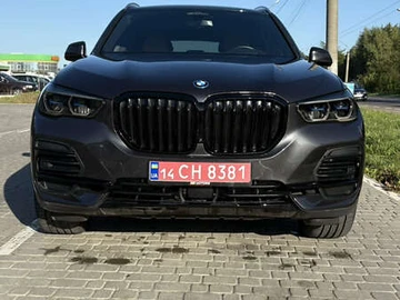Авто BMW X5 2022 № 8114779