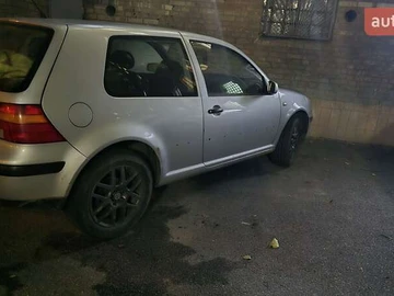 Авто Volkswagen Golf 2002 № 8114815