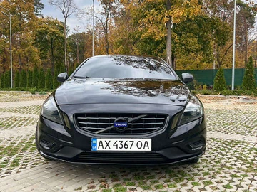 Авто Volvo V60 2012 № 8115605