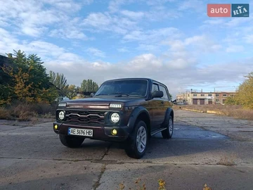 Авто ВАЗ 21214 4X4 2005 № 8115891