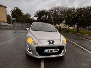 Авто Peugeot 308 2012 № 8116090