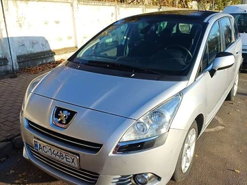 Авто Peugeot 5008 2010 № 8116103