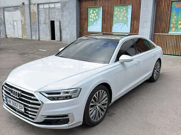 Авто Audi A8 2018 № 8116155