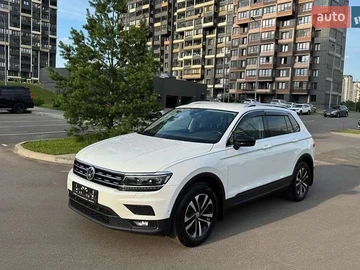 Авто Volkswagen Tiguan 2019 № 8116380