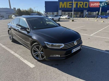 Авто Volkswagen Passat 2018 № 8116393