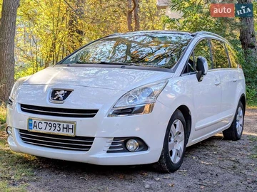 Авто Peugeot 5008 2010 № 8116537