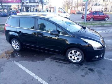 Авто Peugeot 5008 2012 № 8116573