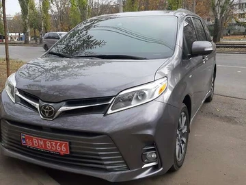 Авто Toyota Sienna 2019 № 8116663