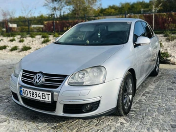 Авто Volkswagen Jetta 2010 № 8117010