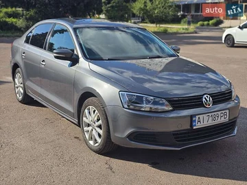 Авто Volkswagen Jetta 2011 № 8117027