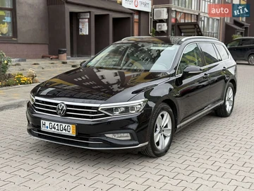 Авто Volkswagen Passat 2022 № 8117089