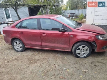 Авто Volkswagen Polo 2012 № 8117323