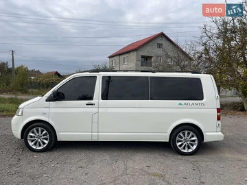 Авто Volkswagen Transporter 2008 № 8117415