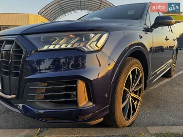 Авто Audi Q7 2021 № 8117753