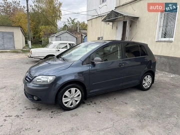 Авто Volkswagen Golf Plus 2007 № 8118015