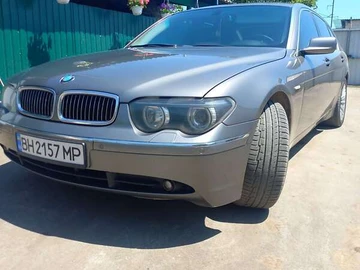 Авто BMW 7 Series 2002 № 8118053