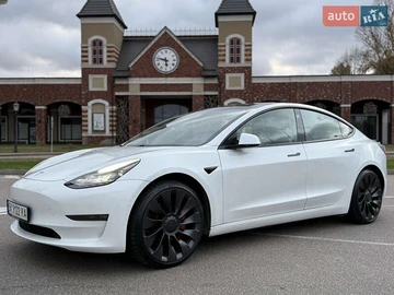 Авто Tesla Model 3 2021 № 8118368