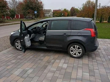 Авто Peugeot 5008 2009 № 8118680