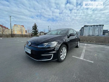 Авто Volkswagen E-Golf 2019 № 8118897