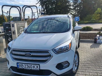 Авто Ford Escape 2018 № 8118898