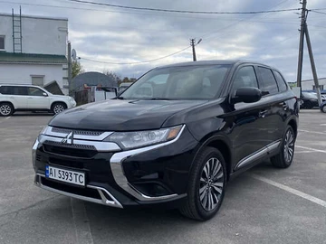 Авто Mitsubishi Outlander 2020 № 8119034