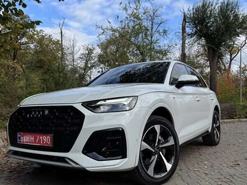Авто Audi Q5 2022 № 8119098