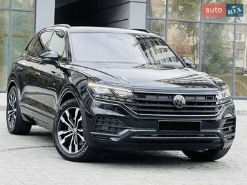 Авто Volkswagen Touareg 2018 № 8119165