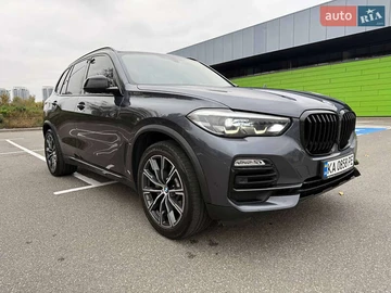 Авто BMW X5 2018 № 8119172
