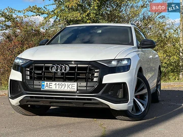 Авто Audi Q8 2018 № 8119175