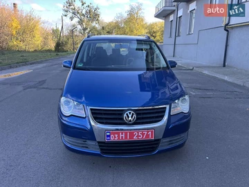 Авто Volkswagen Touran 2008 № 8119458