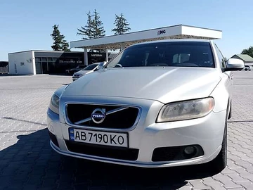 Авто Volvo V70 2013 № 8119631