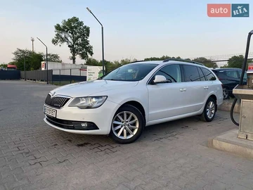 Авто Skoda Superb 2015 № 8119678