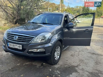Авто SsangYong Rexton 2016 № 8119690