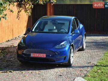 Авто Tesla Model Y 2024 № 8119948