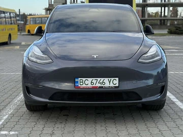 Авто Tesla Model Y 2023 № 8119950