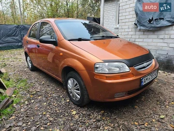 Авто Chevrolet Aveo 2005 № 8120076