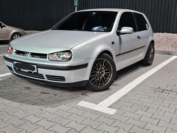 Авто Volkswagen Golf 1999 № 8120174