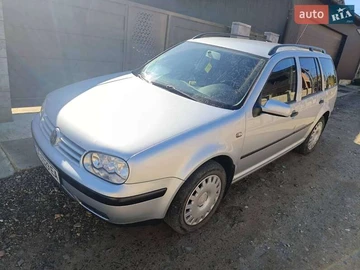 Авто Volkswagen Golf 2001 № 8120176