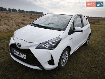 Авто Toyota Yaris 2020 № 8120255