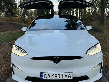 Авто Tesla Model X 2022 № 8120446