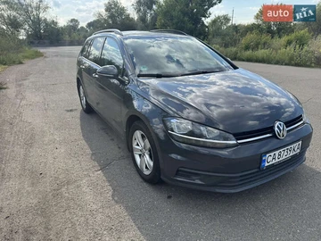 Авто Volkswagen Golf 2017 № 8120618