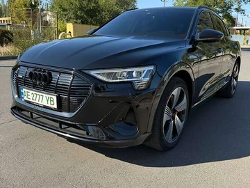 Авто Audi E-Tron 2020 № 8120627